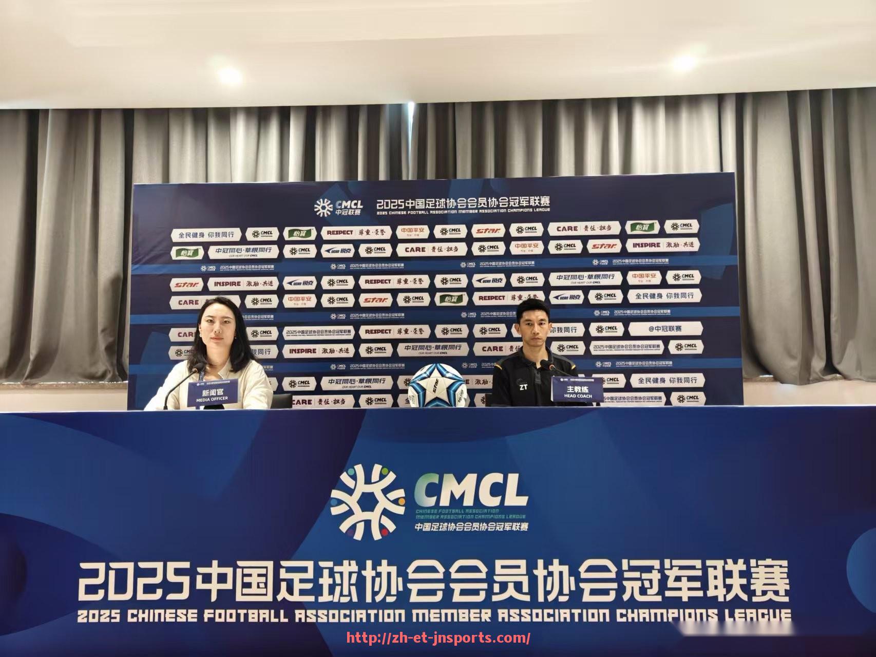 JN江南体育-《德甲边路进攻能力突出的球队名单与战术风格比较》