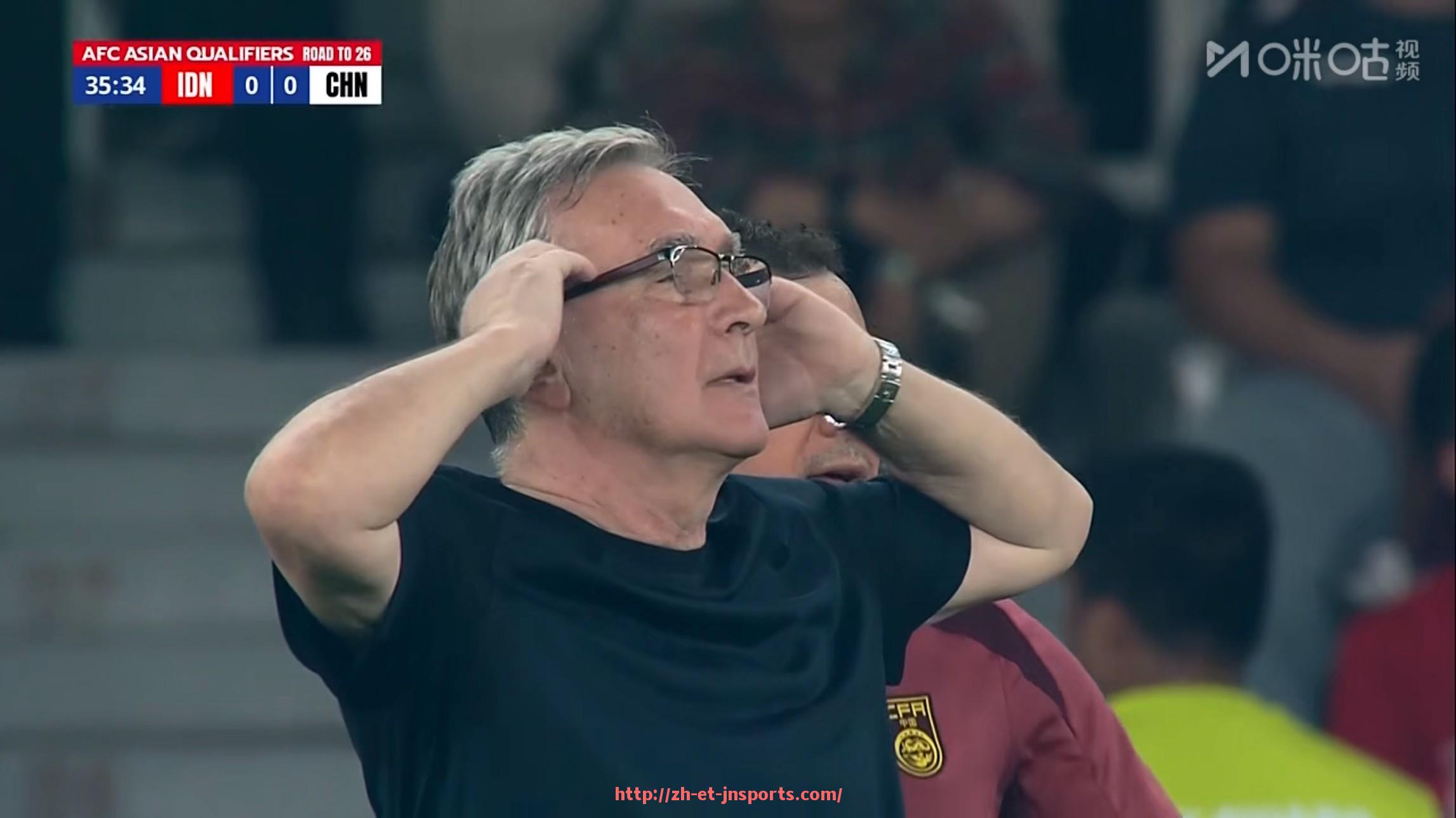 JN江南体育-英超热刺与UA品牌球衣合作关系解析