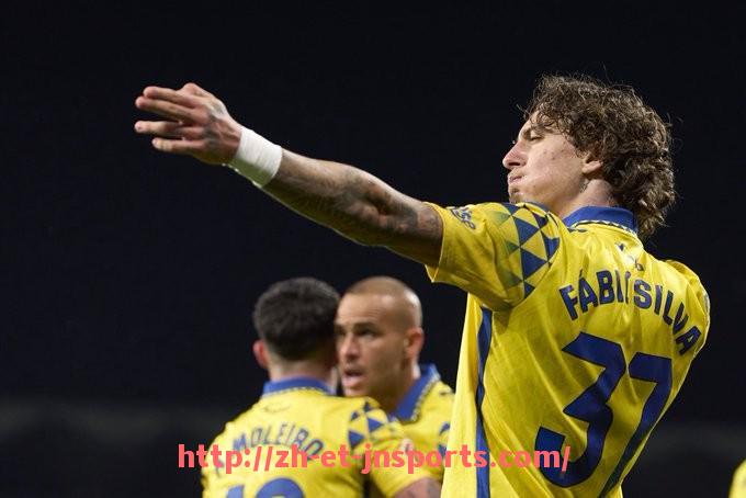 JN江南体育-德甲各支球队队徽设计理念及象征意义解析